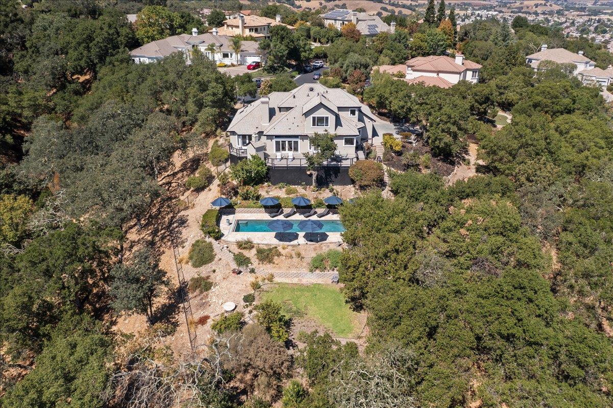 Detail Gallery Image 64 of 71 For 8320 Chantrelle Ct, Gilroy,  CA 95020 - 4 Beds | 3/1 Baths