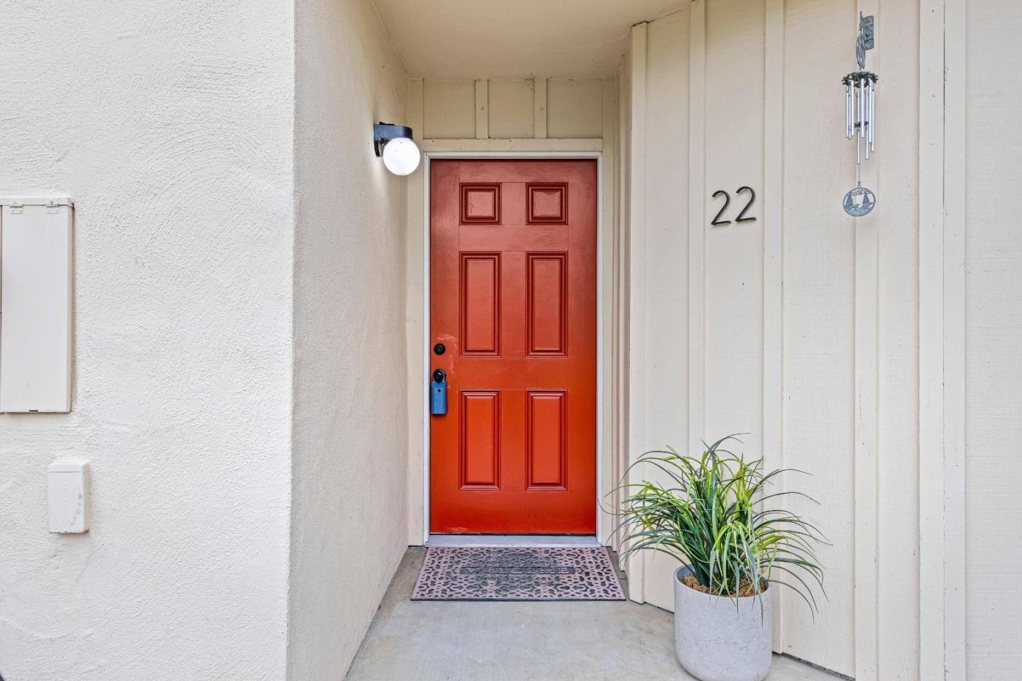 Detail Gallery Image 3 of 41 For 8170 Westwood Dr #22,  Gilroy,  CA 95020 - 2 Beds | 1/1 Baths