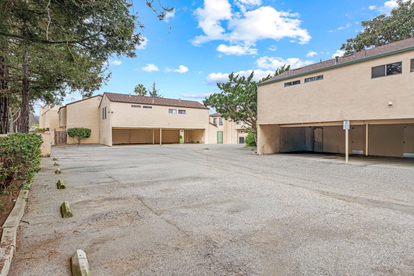 Detail Gallery Image 36 of 41 For 8170 Westwood Dr #22,  Gilroy,  CA 95020 - 2 Beds | 1/1 Baths