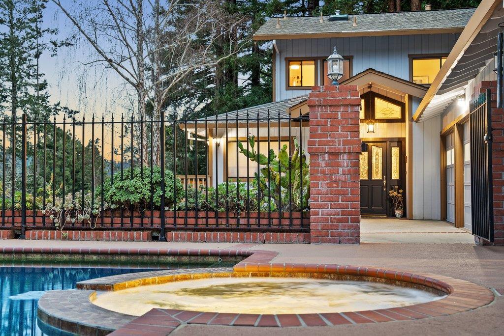 Detail Gallery Image 10 of 75 For 350 Aurora Rd, Soquel,  CA 95073 - 4 Beds | 3 Baths