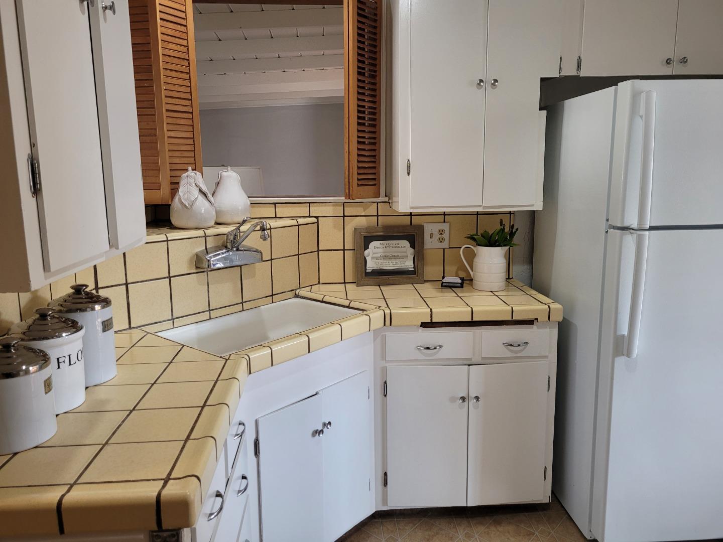 Detail Gallery Image 26 of 47 For 297 N San Anselmo Ave, San Bruno,  CA 94066 - 4 Beds | 2/1 Baths