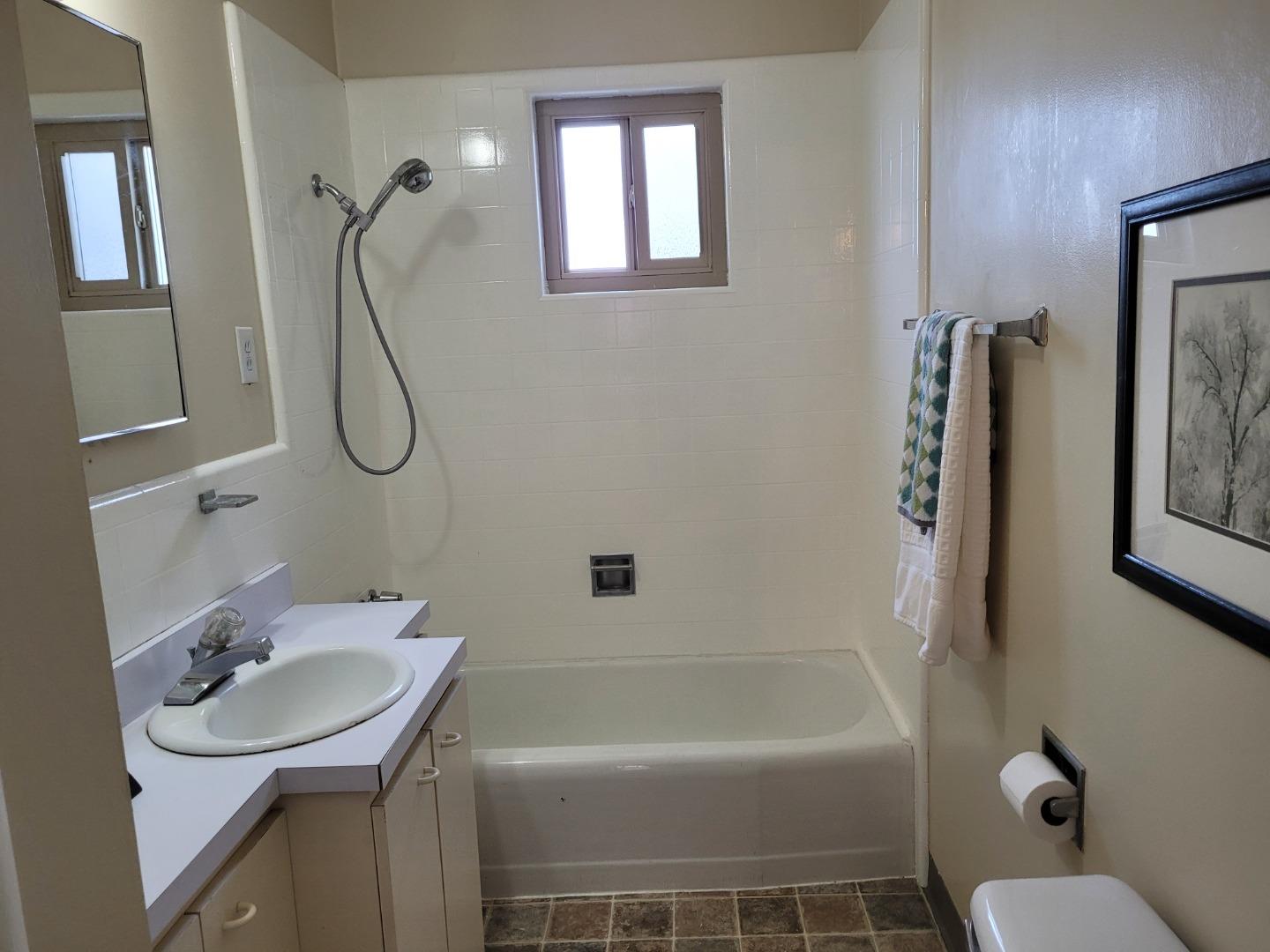 Detail Gallery Image 34 of 47 For 297 N San Anselmo Ave, San Bruno,  CA 94066 - 4 Beds | 2/1 Baths