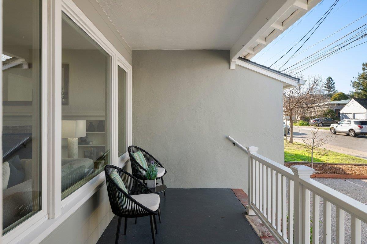 Detail Gallery Image 3 of 39 For 551 Sylvan, San Mateo,  CA 94403 - 3 Beds | 1 Baths