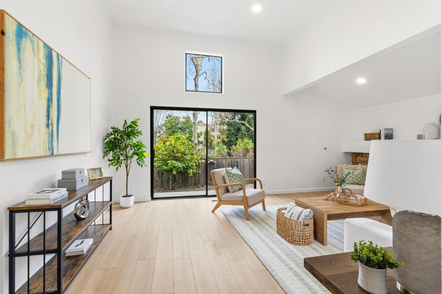 Detail Gallery Image 11 of 32 For 2757 Gamble Ct, Hayward,  CA 94542 - 2 Beds | 2 Baths