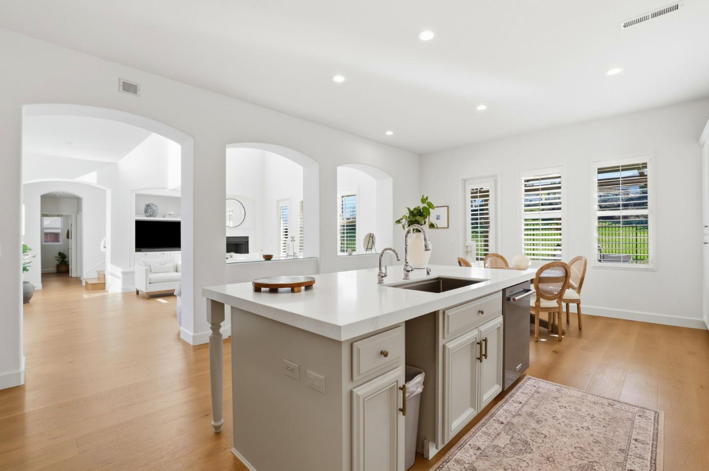 Detail Gallery Image 9 of 51 For 1965 St Andrews Cir, Gilroy,  CA 95020 - 4 Beds | 3 Baths