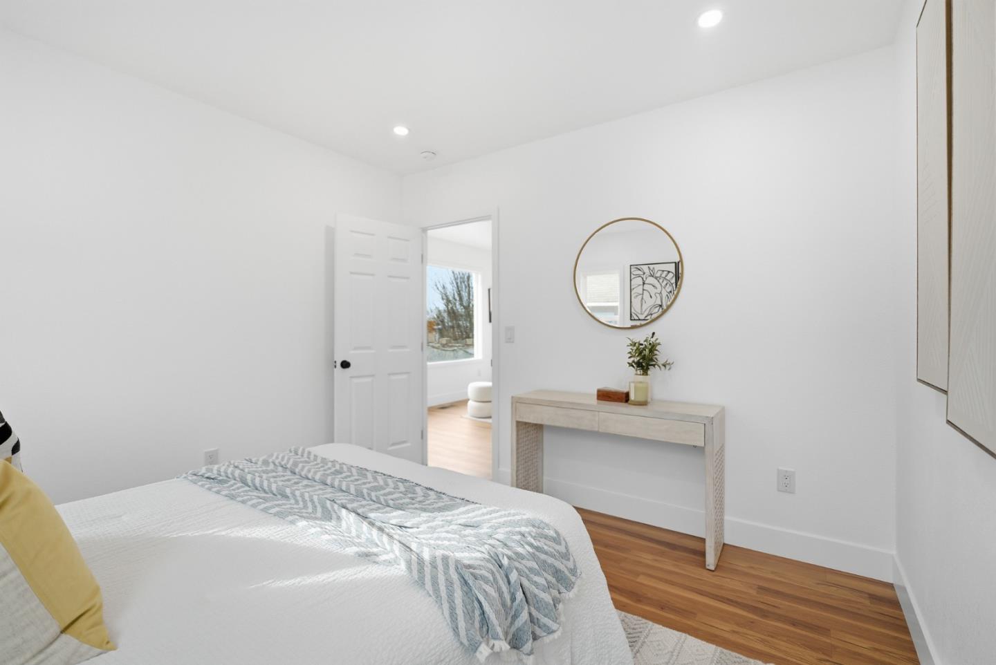 Detail Gallery Image 25 of 40 For 8724 Macarthur Blvd, Oakland,  CA 94605 - 2 Beds | 1 Baths