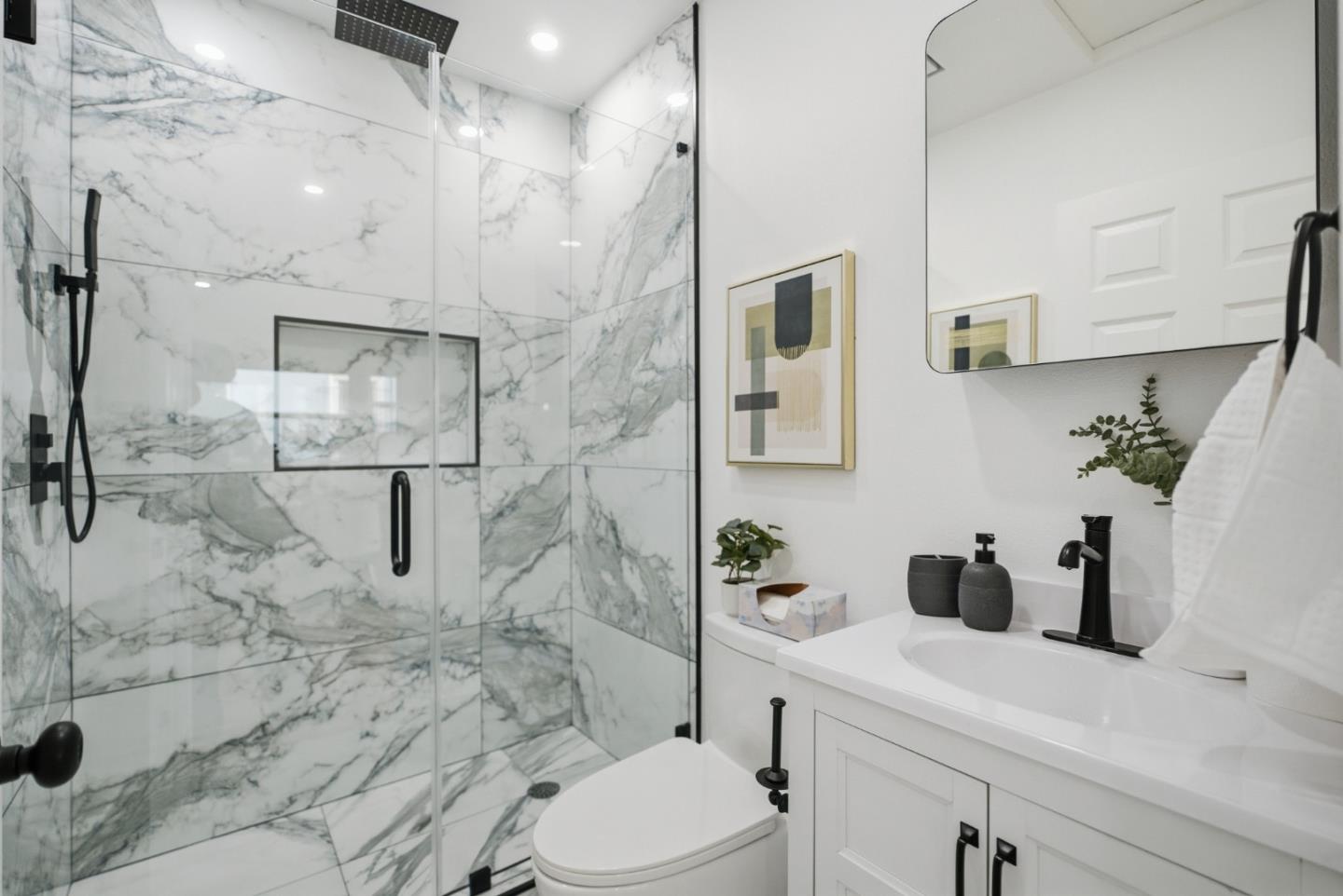 Detail Gallery Image 26 of 40 For 8724 Macarthur Blvd, Oakland,  CA 94605 - 2 Beds | 1 Baths