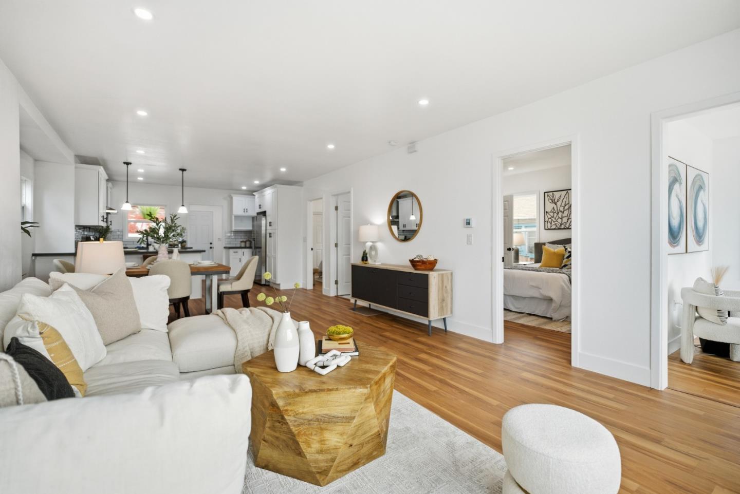 Detail Gallery Image 7 of 40 For 8724 Macarthur Blvd, Oakland,  CA 94605 - 2 Beds | 1 Baths