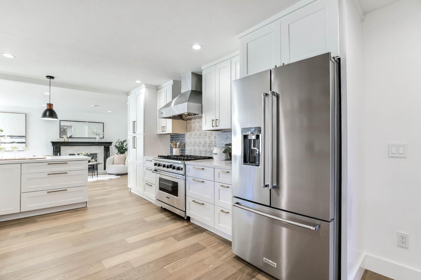 Detail Gallery Image 12 of 34 For 6218 Woosley Dr, San Jose,  CA 95123 - 4 Beds | 2/1 Baths