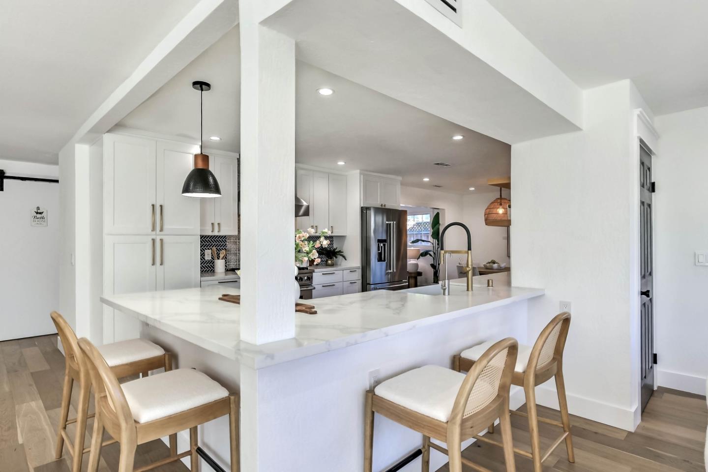 Detail Gallery Image 13 of 34 For 6218 Woosley Dr, San Jose,  CA 95123 - 4 Beds | 2/1 Baths