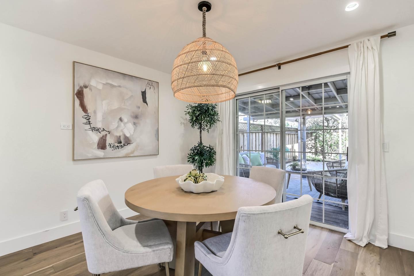 Detail Gallery Image 14 of 34 For 6218 Woosley Dr, San Jose,  CA 95123 - 4 Beds | 2/1 Baths