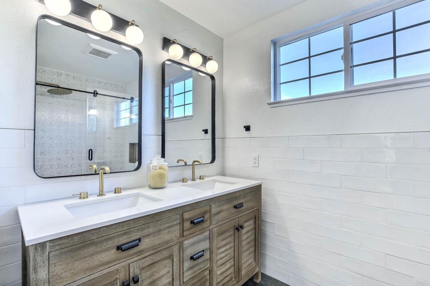 Detail Gallery Image 23 of 34 For 6218 Woosley Dr, San Jose,  CA 95123 - 4 Beds | 2/1 Baths