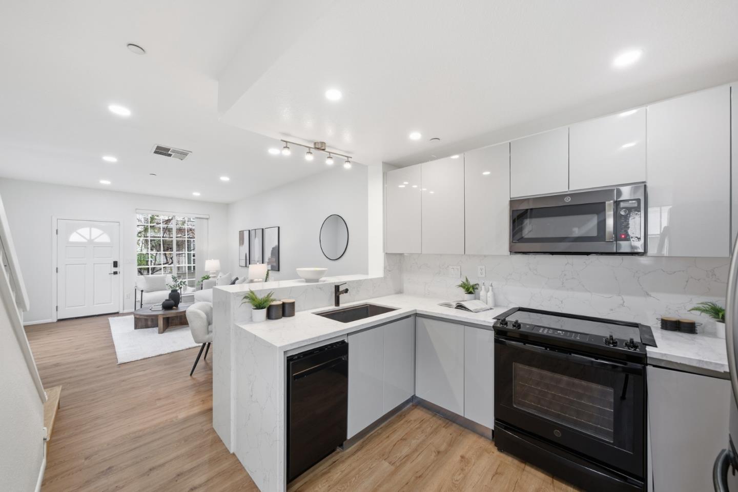 Photo #15: ML82031960 Listing: Photo #15