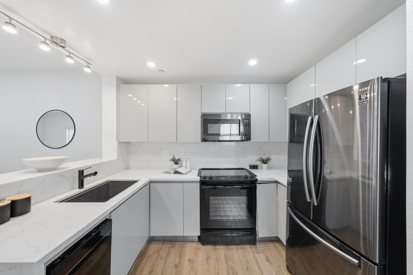 Photo #17: ML82031960 Listing: Photo #17