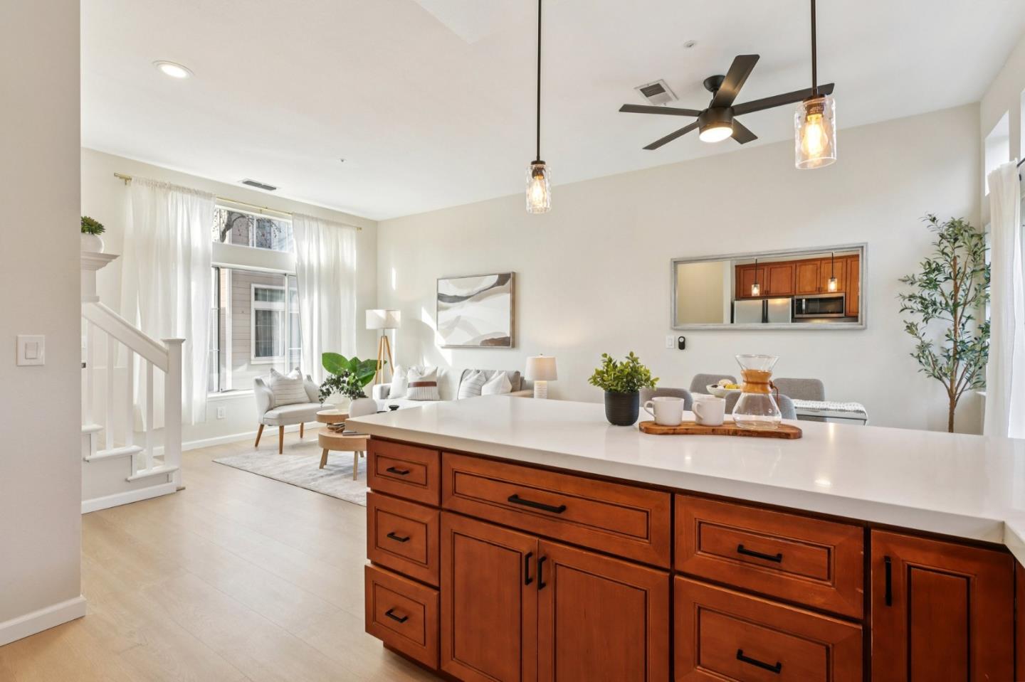 Detail Gallery Image 11 of 28 For 979 Pinto Palm Ter #45,  Sunnyvale,  CA 94087 - 2 Beds | 2 Baths