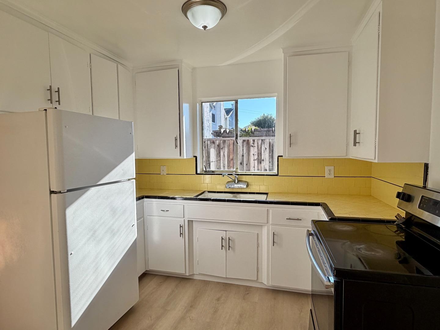 Detail Gallery Image 5 of 15 For 227 Roosevelt Ave, Sunnyvale,  CA 94086 - – Beds | – Baths