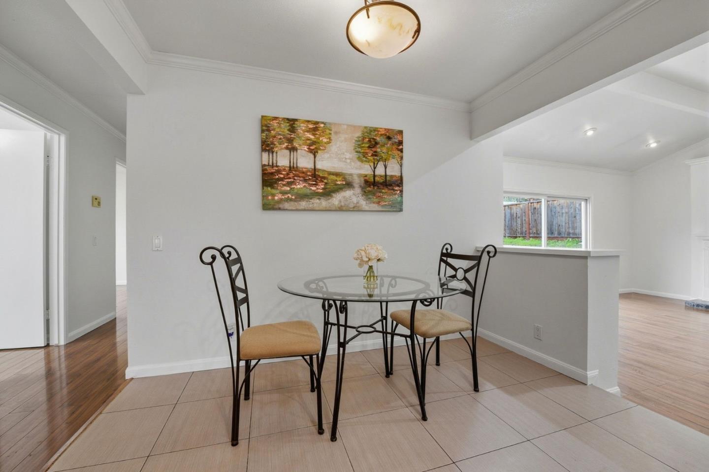 Detail Gallery Image 14 of 38 For 584 Giraudo Dr, San Jose,  CA 95111 - 4 Beds | 2 Baths