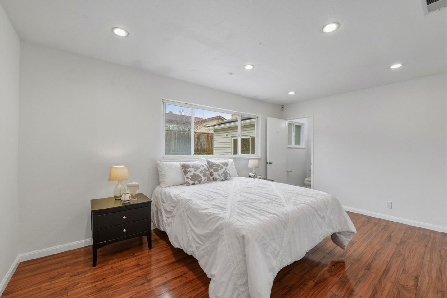 Detail Gallery Image 19 of 38 For 584 Giraudo Dr, San Jose,  CA 95111 - 4 Beds | 2 Baths