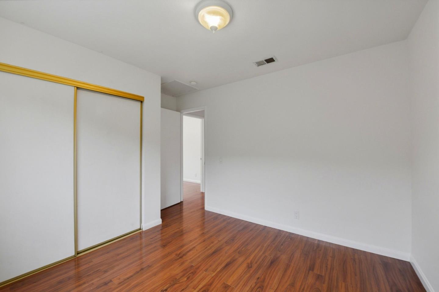 Detail Gallery Image 30 of 38 For 584 Giraudo Dr, San Jose,  CA 95111 - 4 Beds | 2 Baths