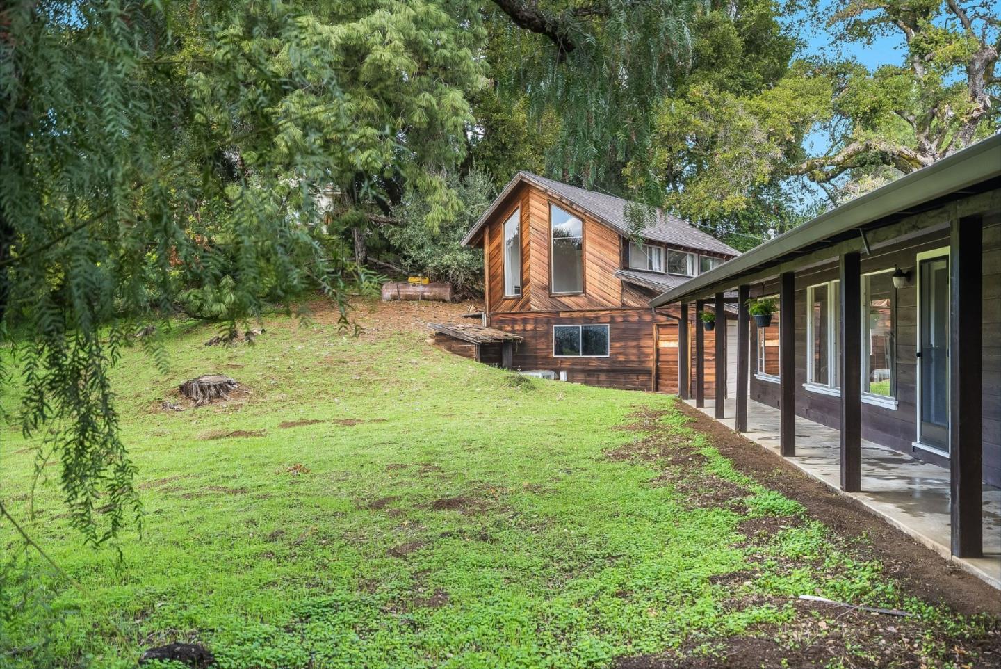 Detail Gallery Image 18 of 42 For 22301 Rolling Hills Rd, Saratoga,  CA 95070 - 2 Beds | 2 Baths