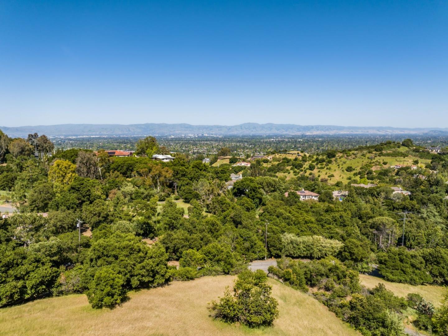 Detail Gallery Image 37 of 42 For 22301 Rolling Hills Rd, Saratoga,  CA 95070 - 2 Beds | 2 Baths