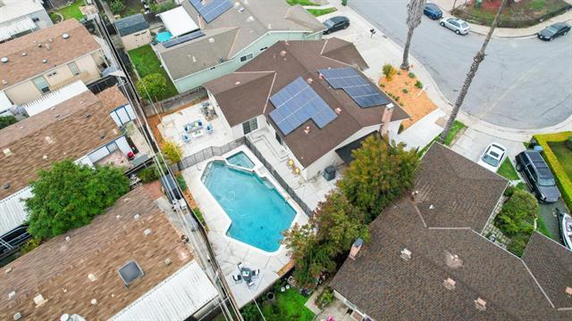 Detail Gallery Image 16 of 18 For 184 Sun Blossom Dr, San Jose,  CA 95123 - 4 Beds | 3 Baths