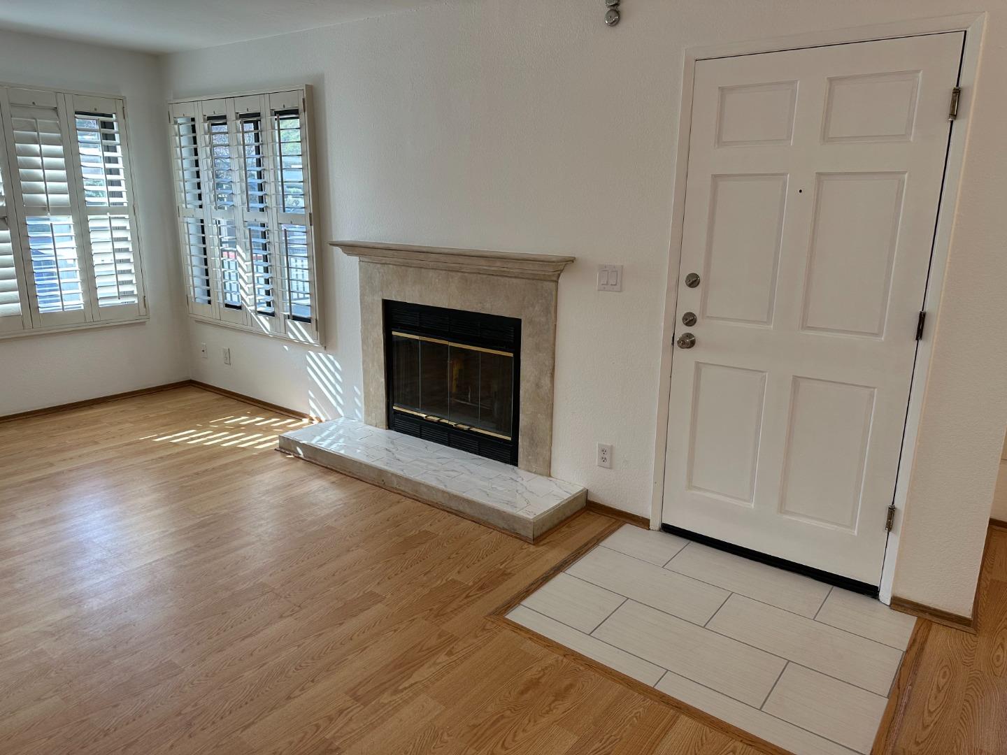 Detail Gallery Image 18 of 48 For 808 Red Leaf Ct, San Francisco,  CA 94134 - 2 Beds | 2 Baths