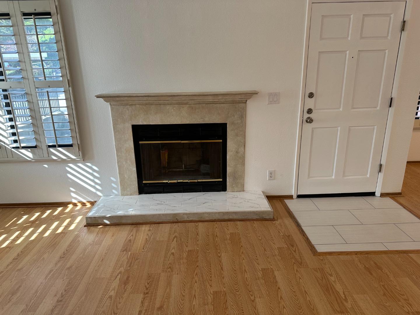 Detail Gallery Image 19 of 48 For 808 Red Leaf Ct, San Francisco,  CA 94134 - 2 Beds | 2 Baths