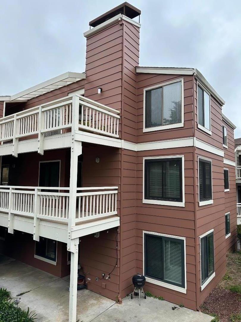 Detail Gallery Image 2 of 48 For 808 Red Leaf Ct, San Francisco,  CA 94134 - 2 Beds | 2 Baths