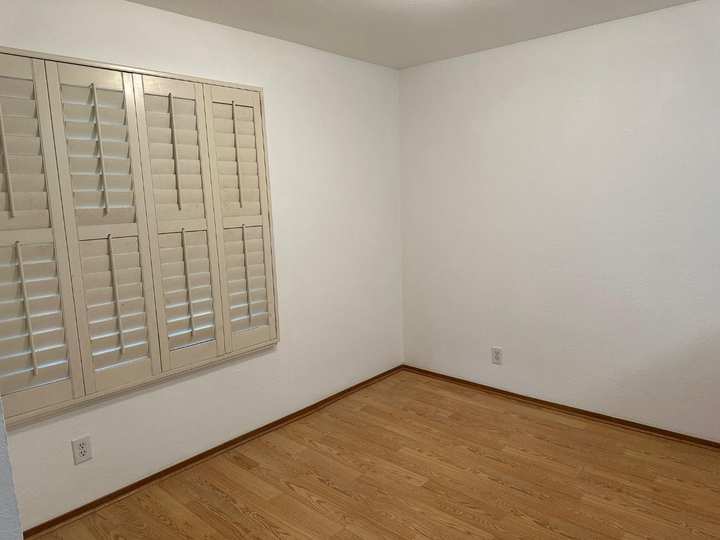 Detail Gallery Image 24 of 48 For 808 Red Leaf Ct, San Francisco,  CA 94134 - 2 Beds | 2 Baths