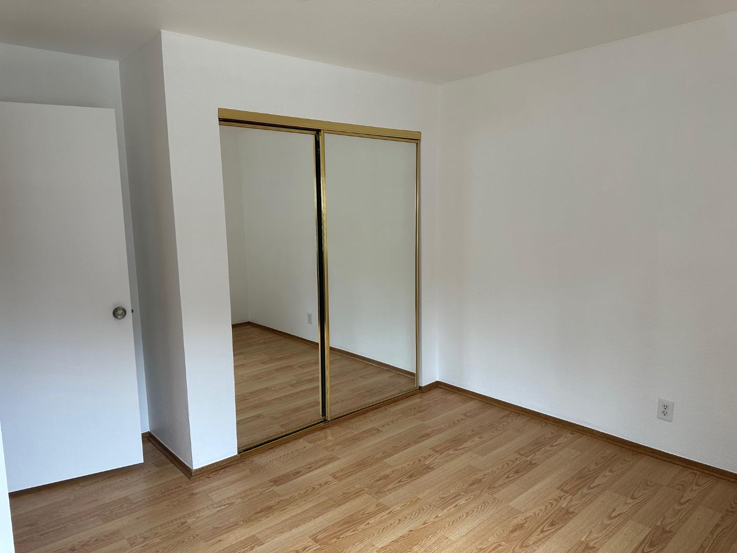 Detail Gallery Image 46 of 48 For 808 Red Leaf Ct, San Francisco,  CA 94134 - 2 Beds | 2 Baths