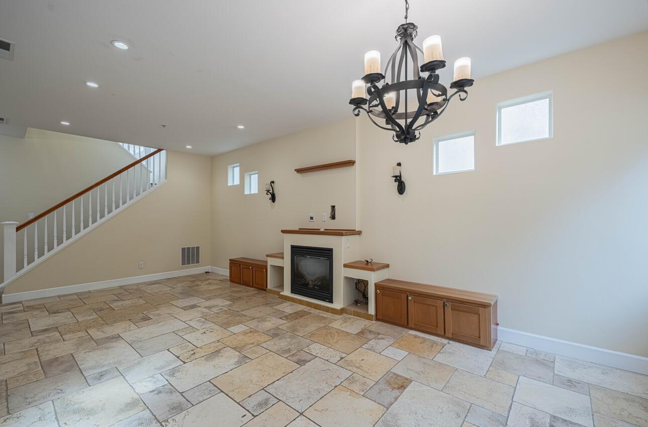 Detail Gallery Image 10 of 32 For 18050 Stonehaven, Salinas,  CA 93908 - 3 Beds | 2/1 Baths