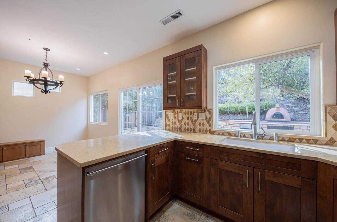 Detail Gallery Image 14 of 32 For 18050 Stonehaven, Salinas,  CA 93908 - 3 Beds | 2/1 Baths