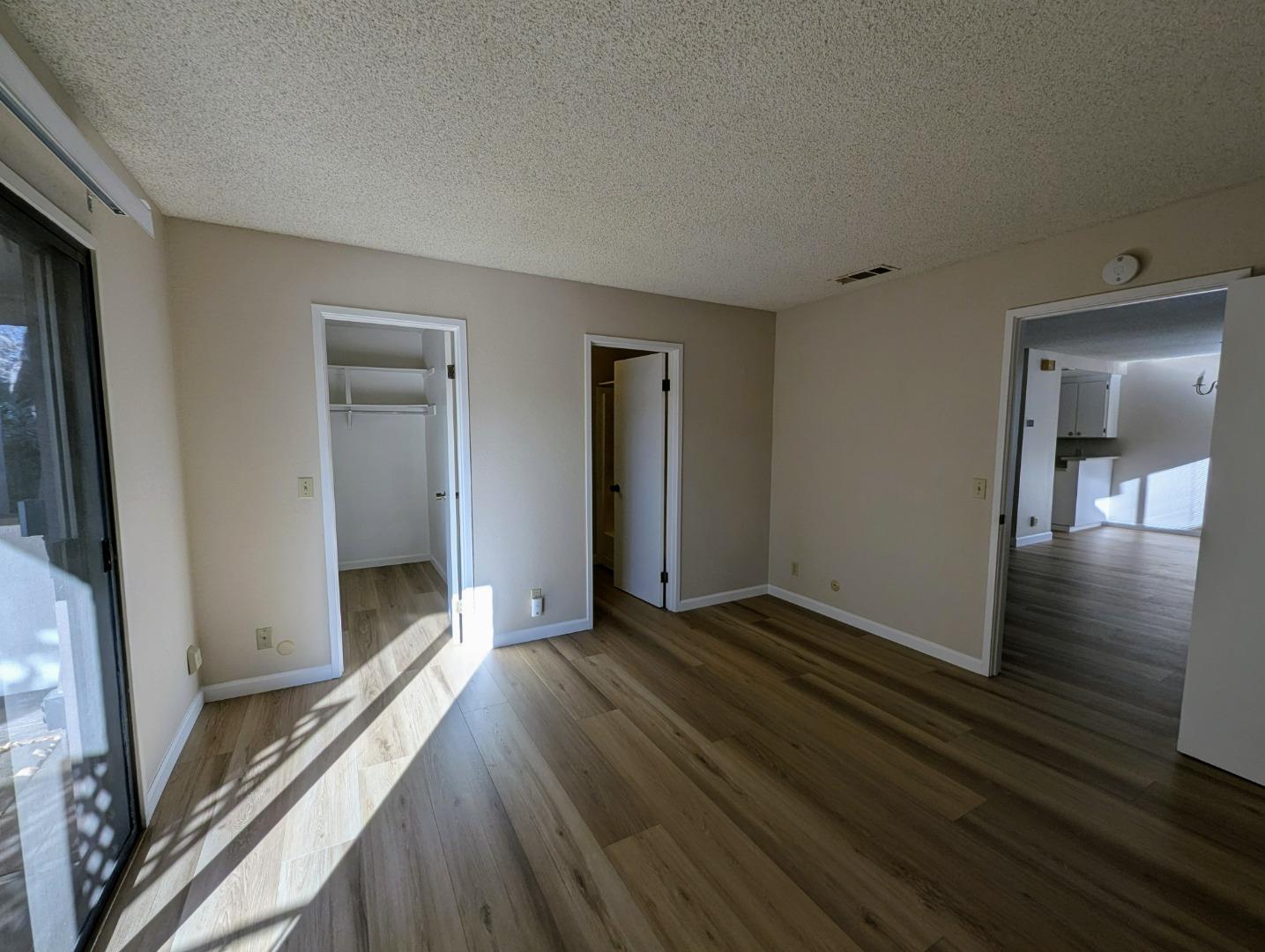 Detail Gallery Image 11 of 22 For 6091 Montgomery Ct, San Jose,  CA 95135 - 1 Beds | 1 Baths