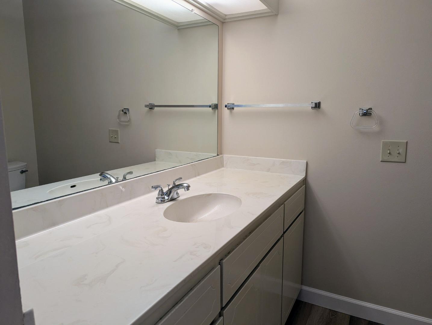 Detail Gallery Image 13 of 22 For 6091 Montgomery Ct, San Jose,  CA 95135 - 1 Beds | 1 Baths