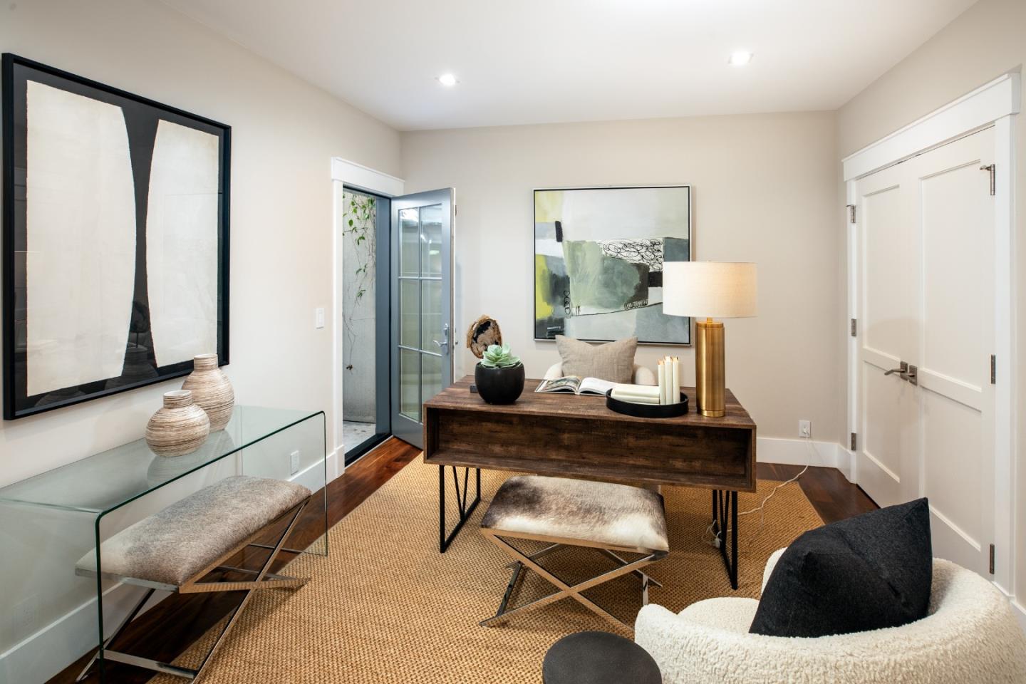 Detail Gallery Image 28 of 39 For 740 Windsor Dr, Menlo Park,  CA 94025 - 6 Beds | 5/2 Baths