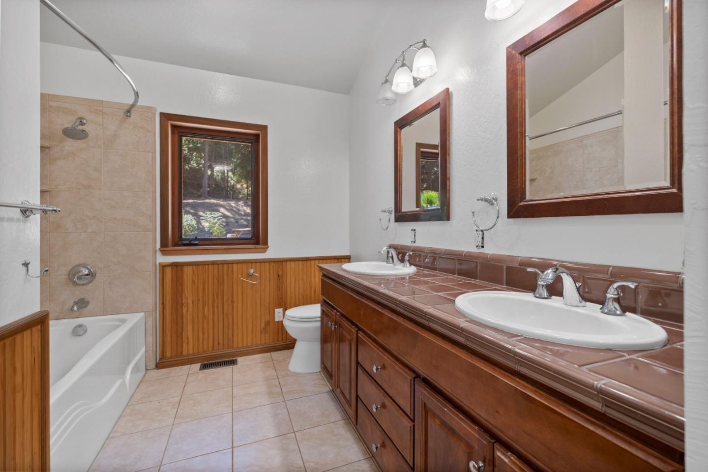 Detail Gallery Image 35 of 56 For 19850 Skyline Blvd, Los Gatos,  CA 95033 - 3 Beds | 2/1 Baths