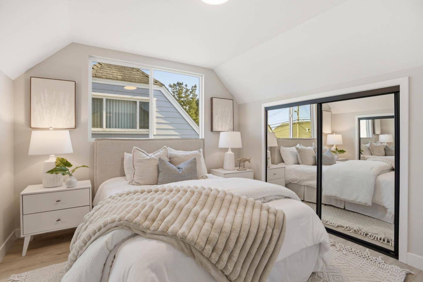 Detail Gallery Image 30 of 48 For 704 Claridge Dr, Pacifica,  CA 94044 - 3 Beds | 3 Baths