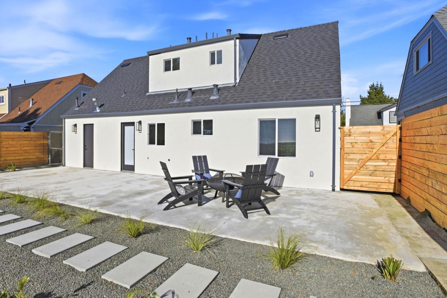 Detail Gallery Image 42 of 48 For 704 Claridge Dr, Pacifica,  CA 94044 - 3 Beds | 3 Baths