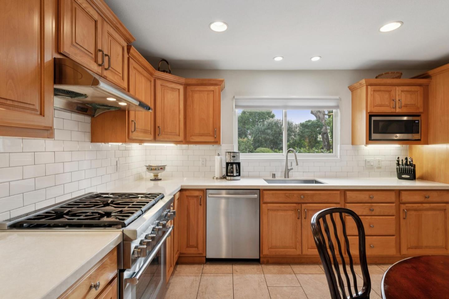 Detail Gallery Image 17 of 40 For 336 Miramontes Ave, Half Moon Bay,  CA 94019 - 4 Beds | 2/1 Baths