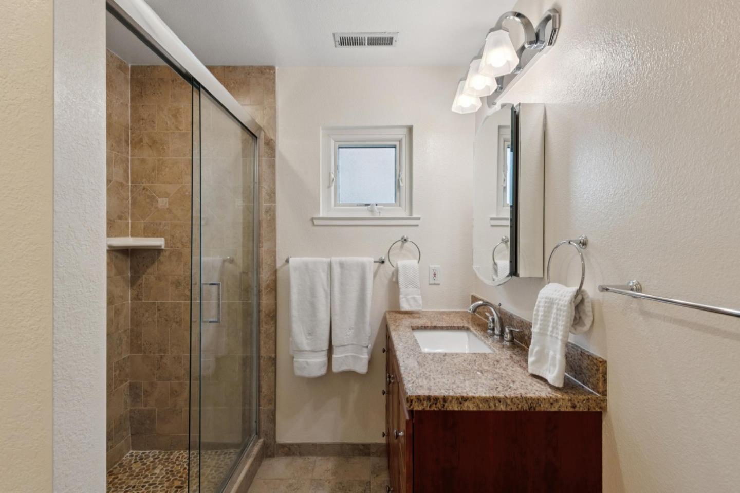 Detail Gallery Image 22 of 40 For 336 Miramontes Ave, Half Moon Bay,  CA 94019 - 4 Beds | 2/1 Baths