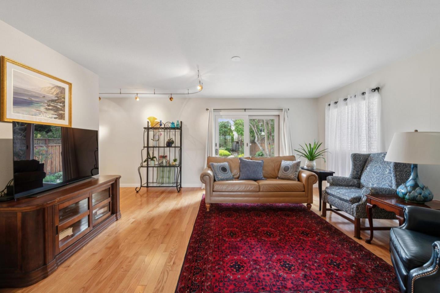 Detail Gallery Image 9 of 40 For 336 Miramontes Ave, Half Moon Bay,  CA 94019 - 4 Beds | 2/1 Baths