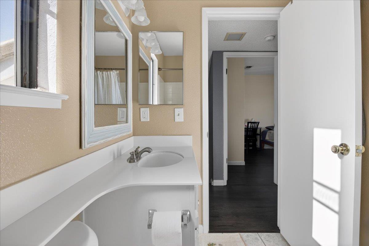 Detail Gallery Image 24 of 34 For 561 Powell St, Salinas,  CA 93907 - 3 Beds | 2 Baths