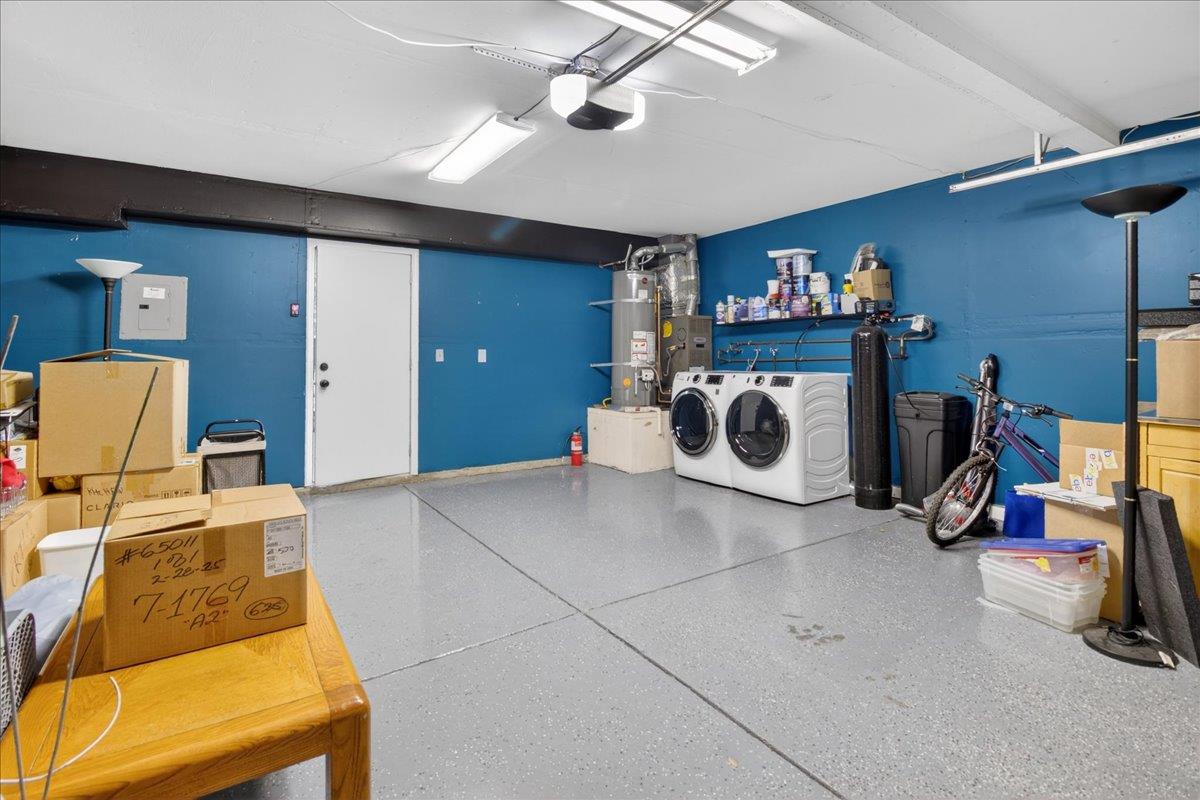 Detail Gallery Image 30 of 34 For 561 Powell St, Salinas,  CA 93907 - 3 Beds | 2 Baths