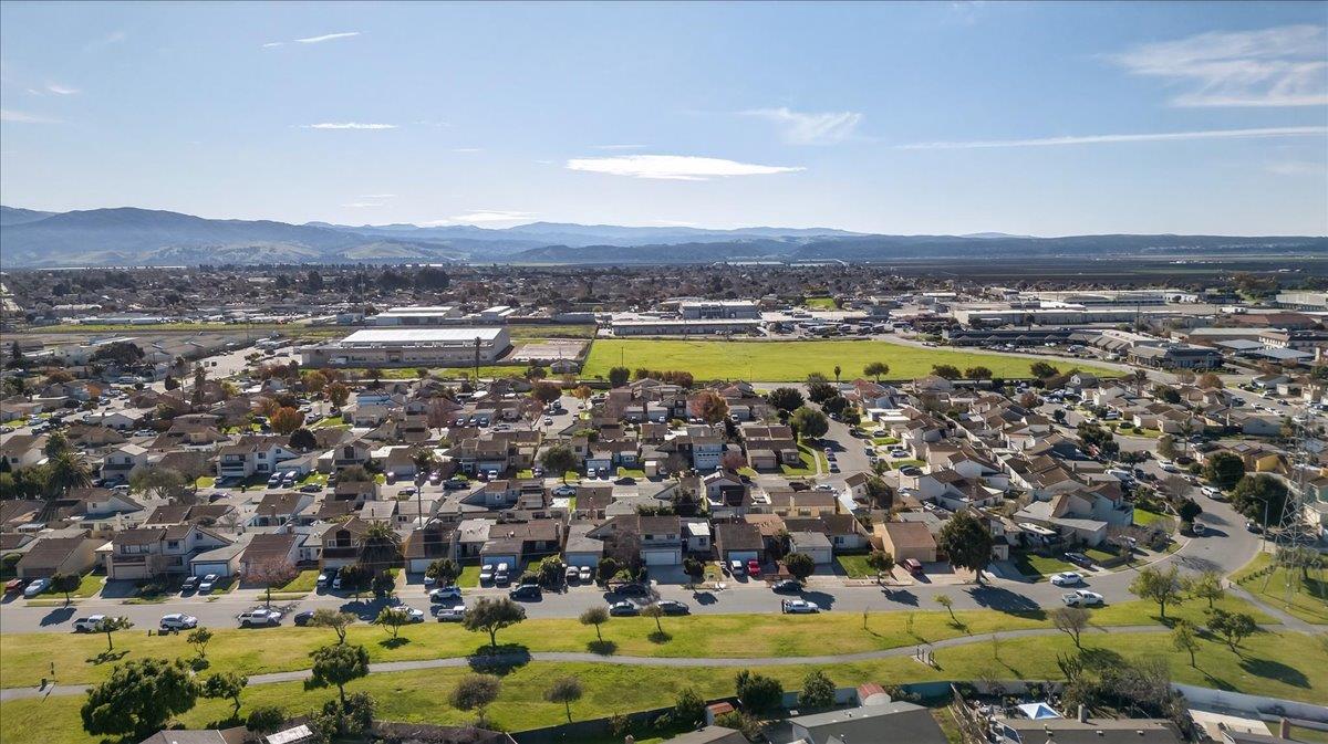 Detail Gallery Image 34 of 34 For 561 Powell St, Salinas,  CA 93907 - 3 Beds | 2 Baths