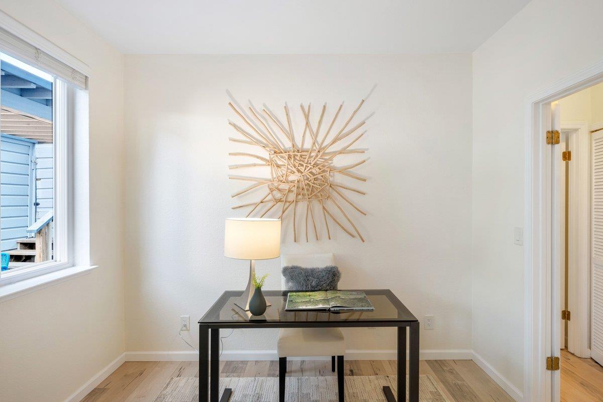 Detail Gallery Image 21 of 33 For 453 Cork Harbour Cir #E,  Redwood City,  CA 94065 - 1 Beds | 1 Baths