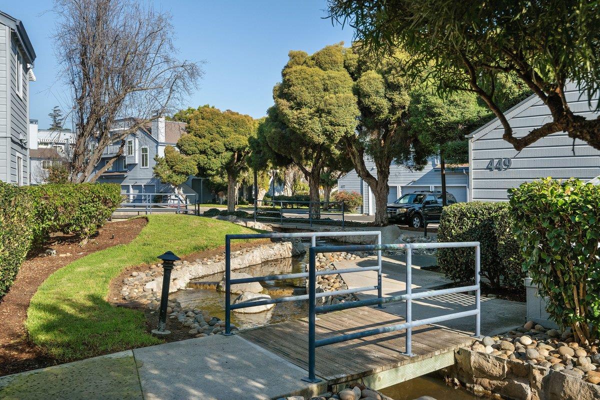 Detail Gallery Image 31 of 33 For 453 Cork Harbour Cir #E,  Redwood City,  CA 94065 - 1 Beds | 1 Baths