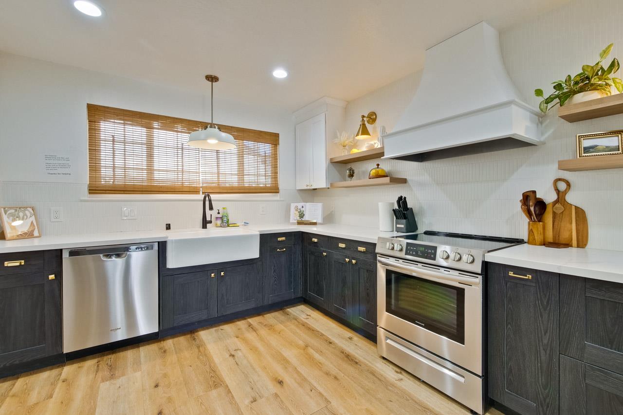 Detail Gallery Image 16 of 51 For 732 N Redwood Ave, San Jose,  CA 95128 - 3 Beds | 1/1 Baths