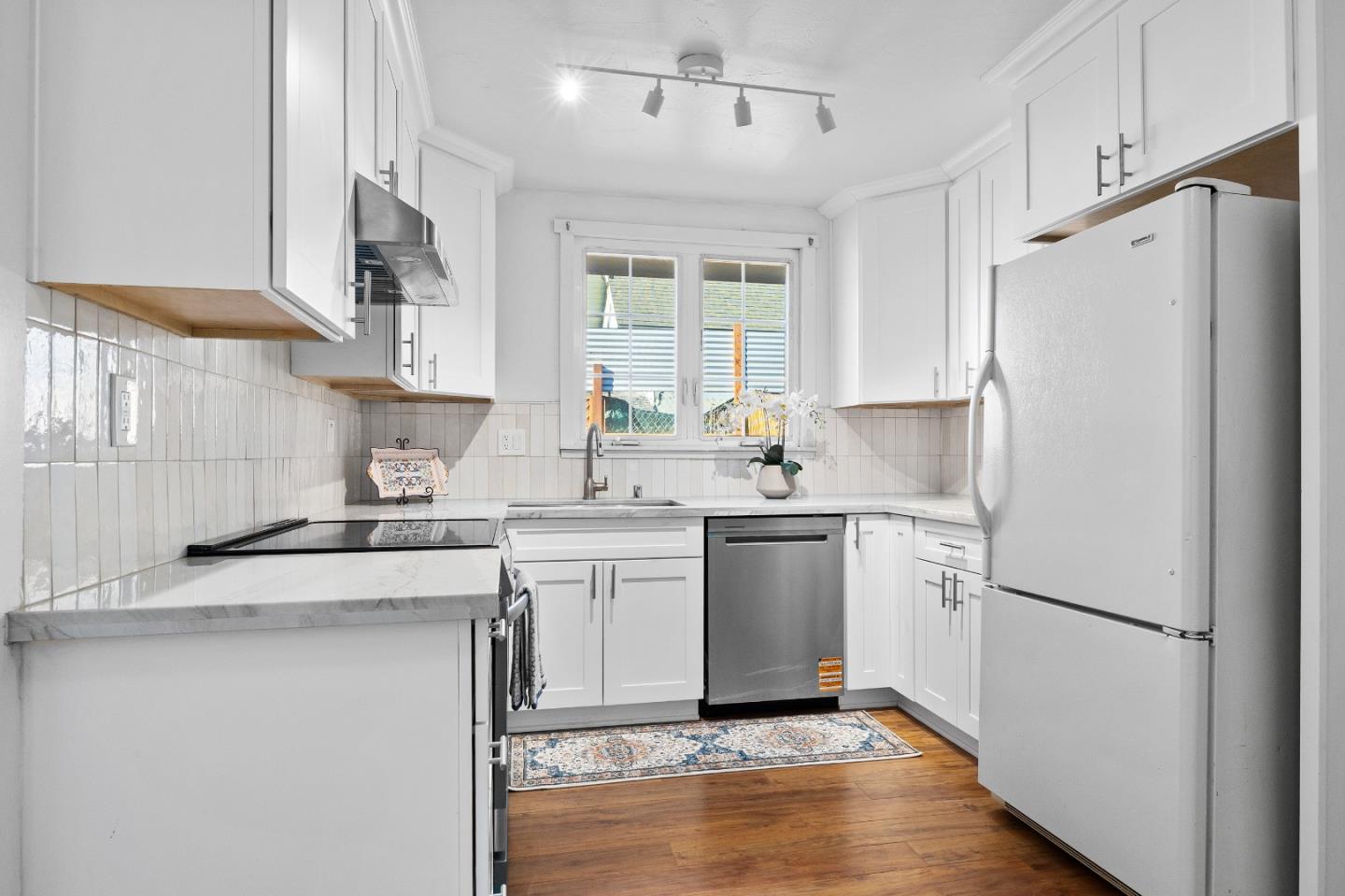 Detail Gallery Image 9 of 33 For 4045 Cory St, Soquel,  CA 95073 - 2 Beds | 1 Baths