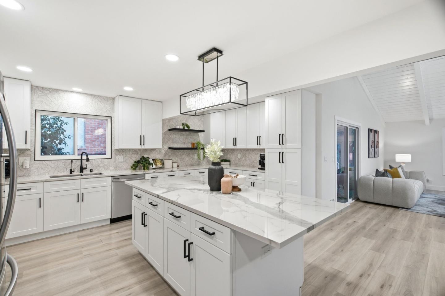 Detail Gallery Image 18 of 44 For 1926 Shulman Ave, San Jose,  CA 95124 - 3 Beds | 2/1 Baths